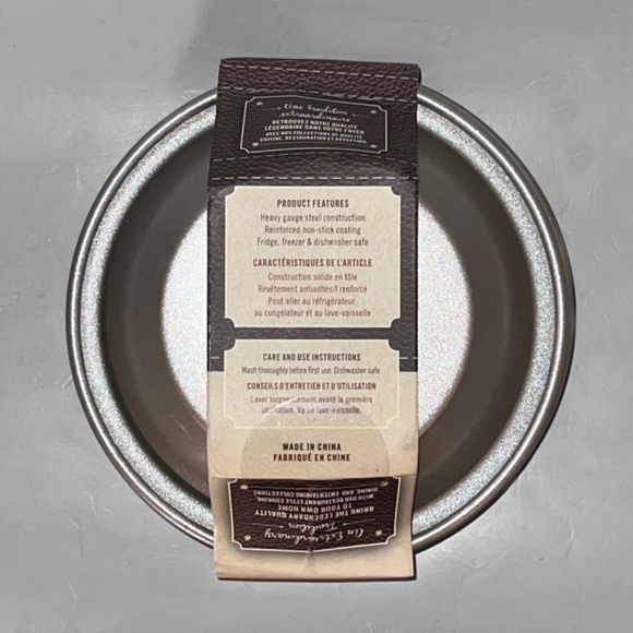 Set of 4 Mini Pie Pans - Picture 5 of 8